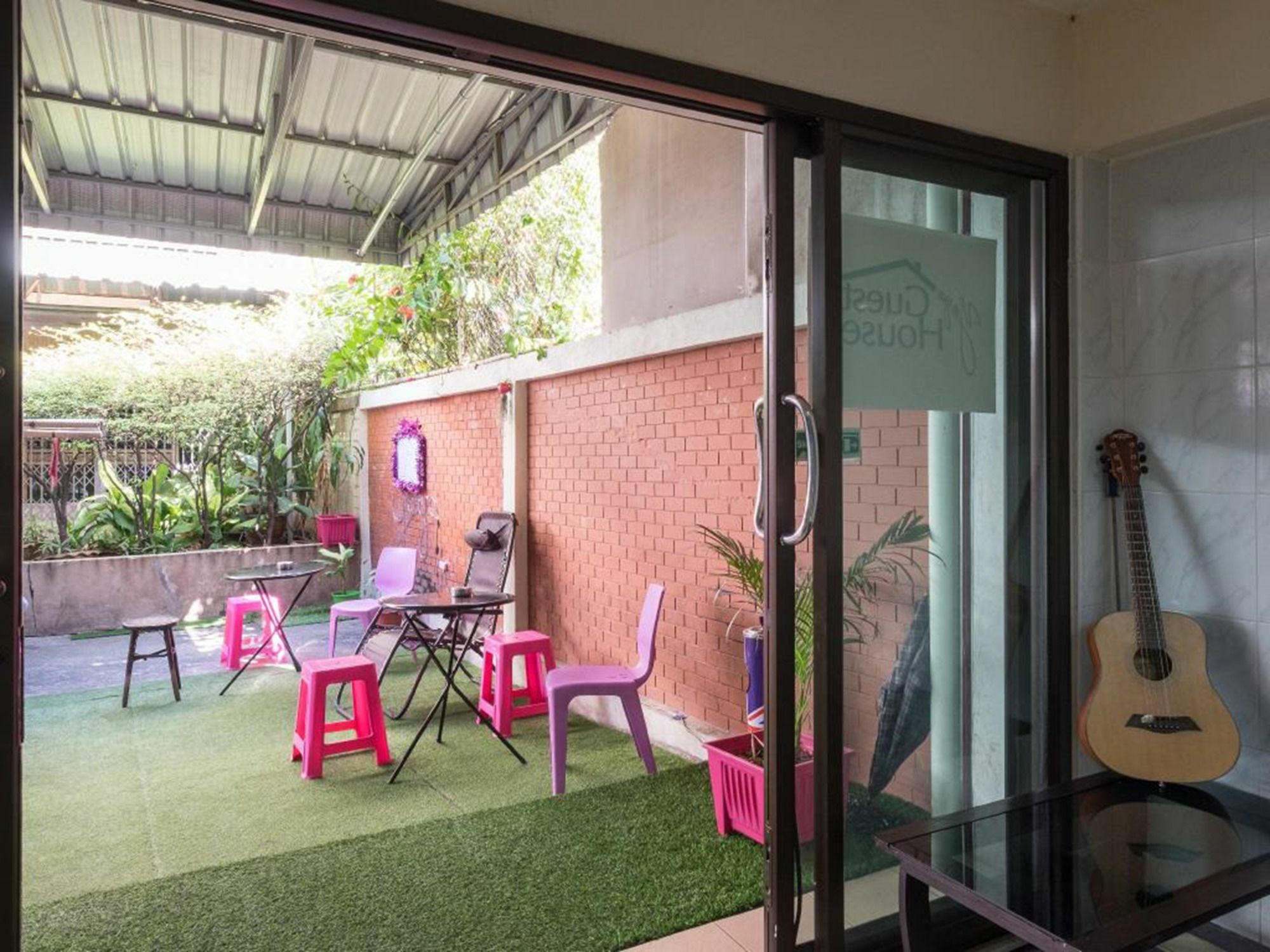 Yaya Guesthouse Bangkok Exterior foto